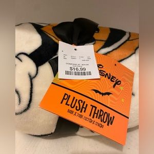 Disney Halloween Mickey pumpkin plush throw blanket